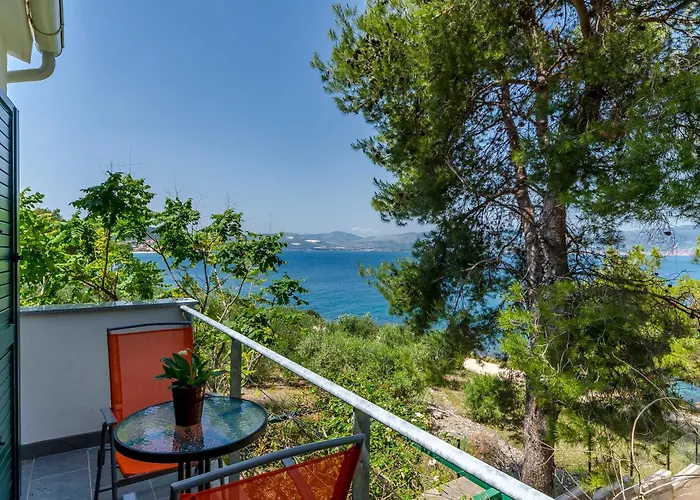 House Nostalgia * Slatine